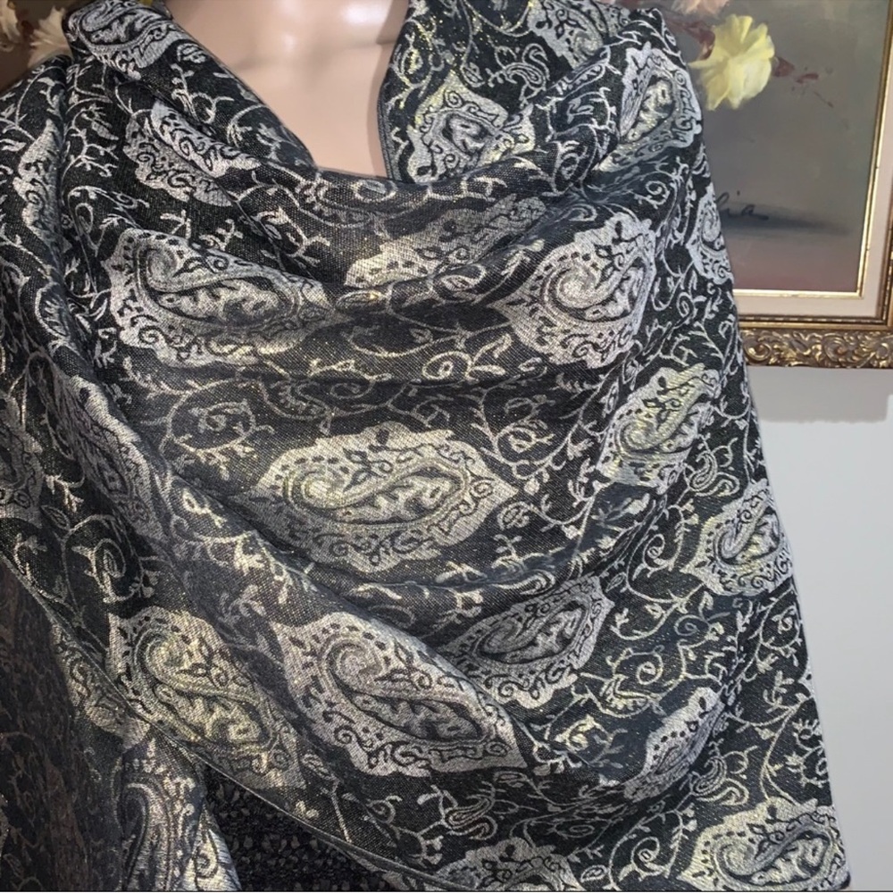 Elegant Black, Silver, Gold Pashmina - Picture 3 of 7